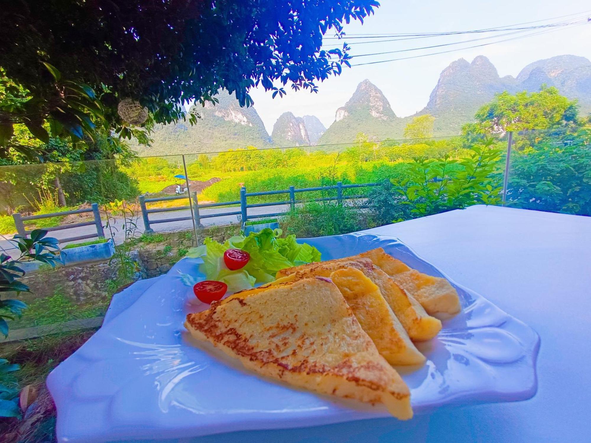 Yangshuo Fortune Lake Inn- One Way Free Pick Up From Airport Or Ts Over 3 Nights Exterior photo
