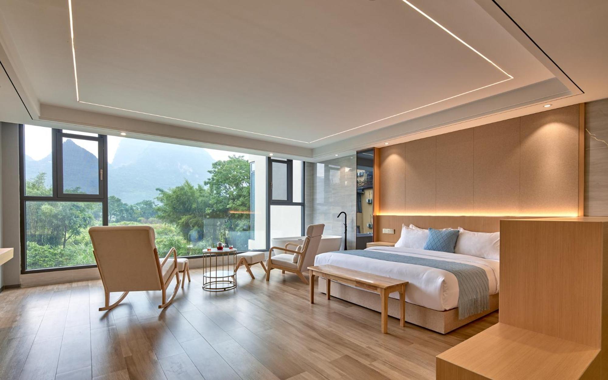 Yangshuo Fortune Lake Inn- One Way Free Pick Up From Airport Or Ts Over 3 Nights Exterior photo