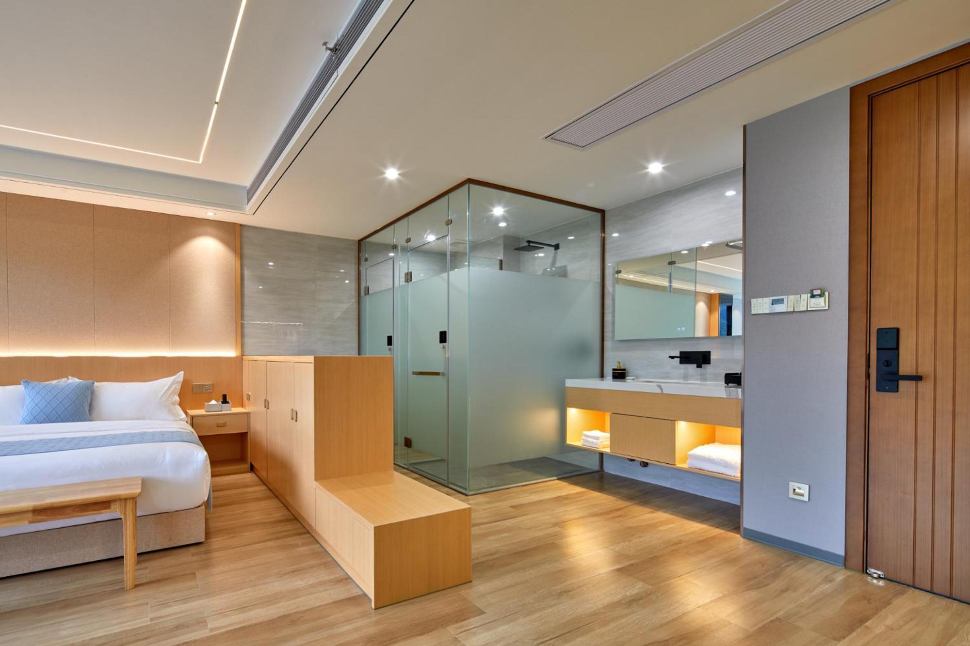 Yangshuo Fortune Lake Inn- One Way Free Pick Up From Airport Or Ts Over 3 Nights Exterior photo