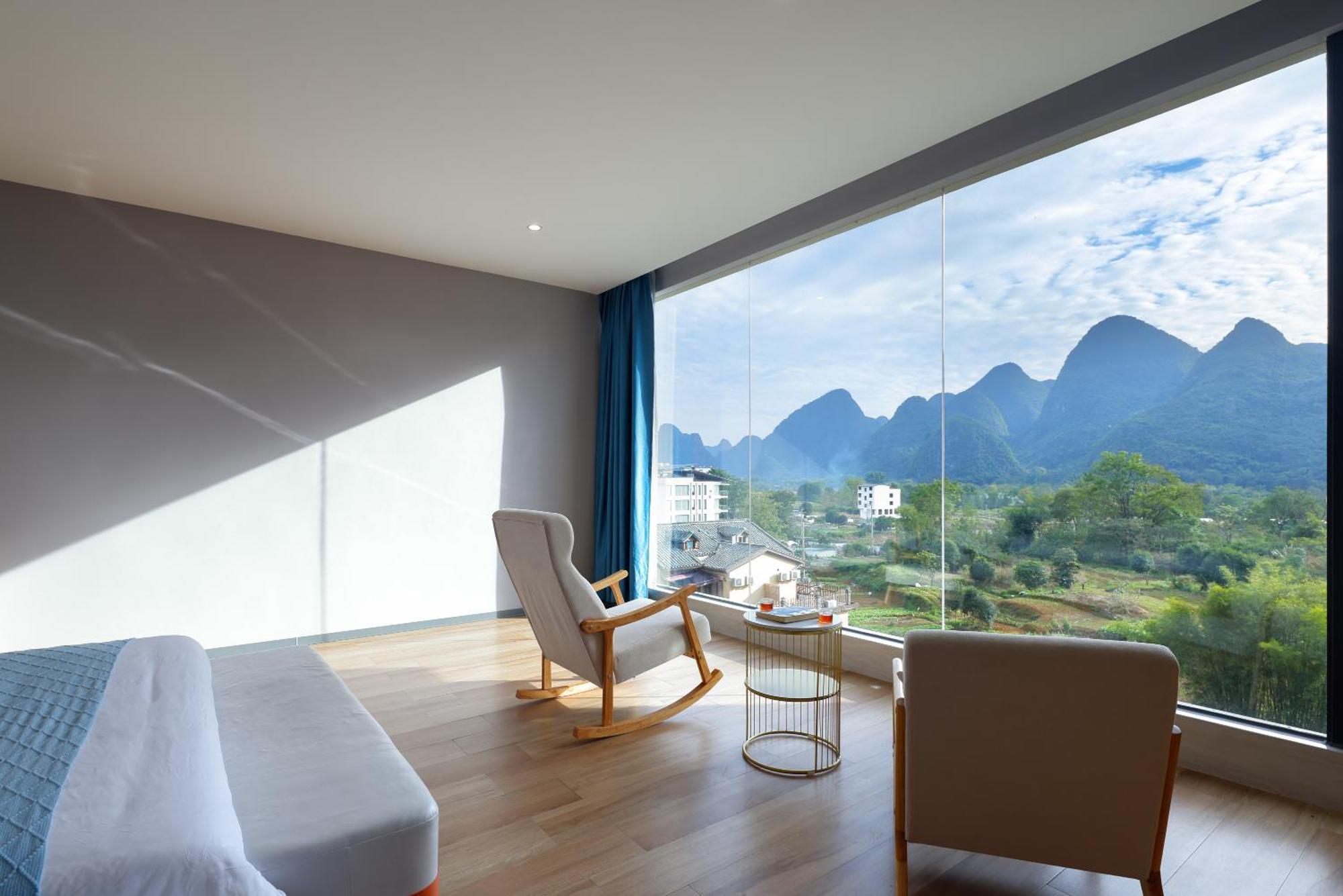 Yangshuo Fortune Lake Inn- One Way Free Pick Up From Airport Or Ts Over 3 Nights Exterior photo