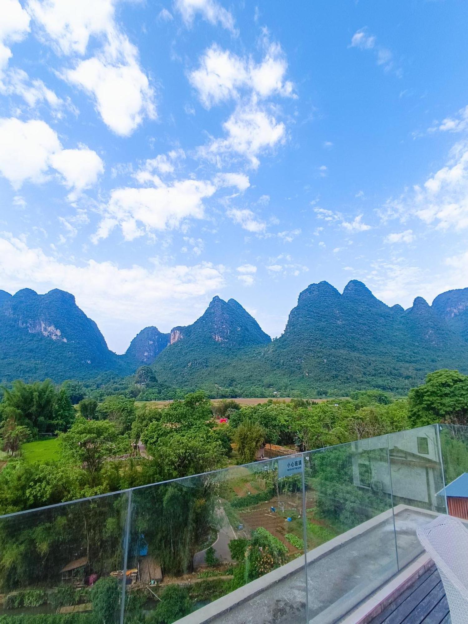 Yangshuo Fortune Lake Inn- One Way Free Pick Up From Airport Or Ts Over 3 Nights Exterior photo