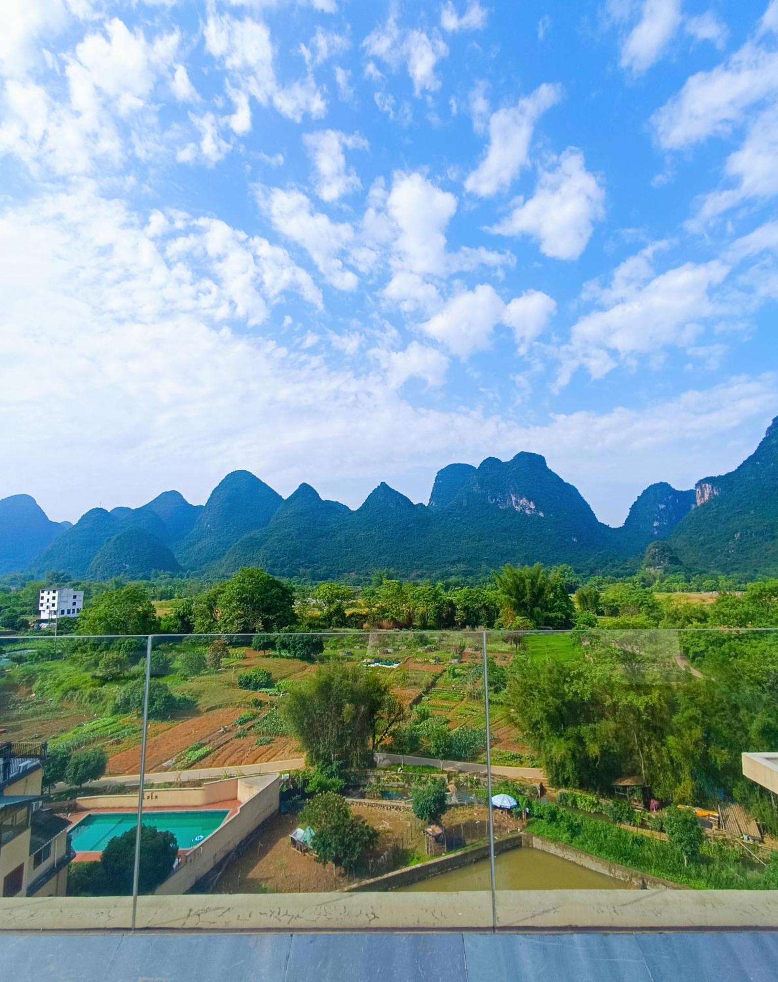 Yangshuo Fortune Lake Inn- One Way Free Pick Up From Airport Or Ts Over 3 Nights Exterior photo