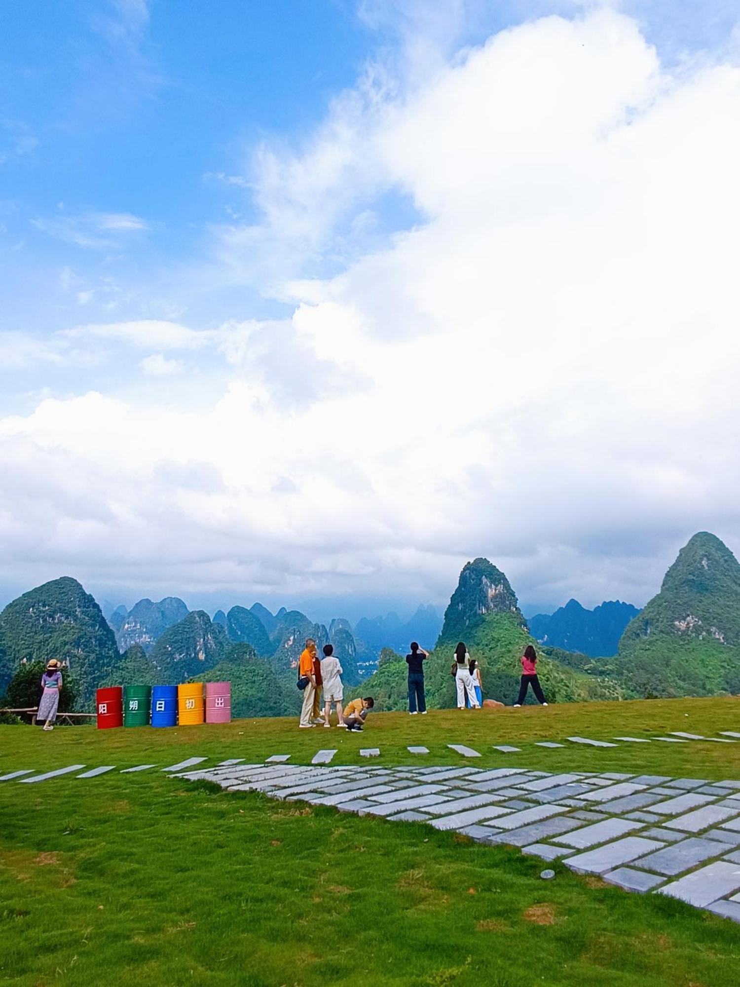 Yangshuo Fortune Lake Inn- One Way Free Pick Up From Airport Or Ts Over 3 Nights Exterior photo